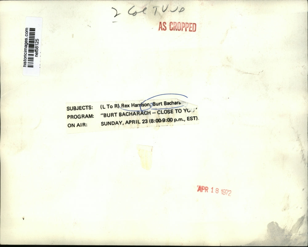 1972 Press Photo Rex Harrison and Burt Bacharach with Horse - nef58125