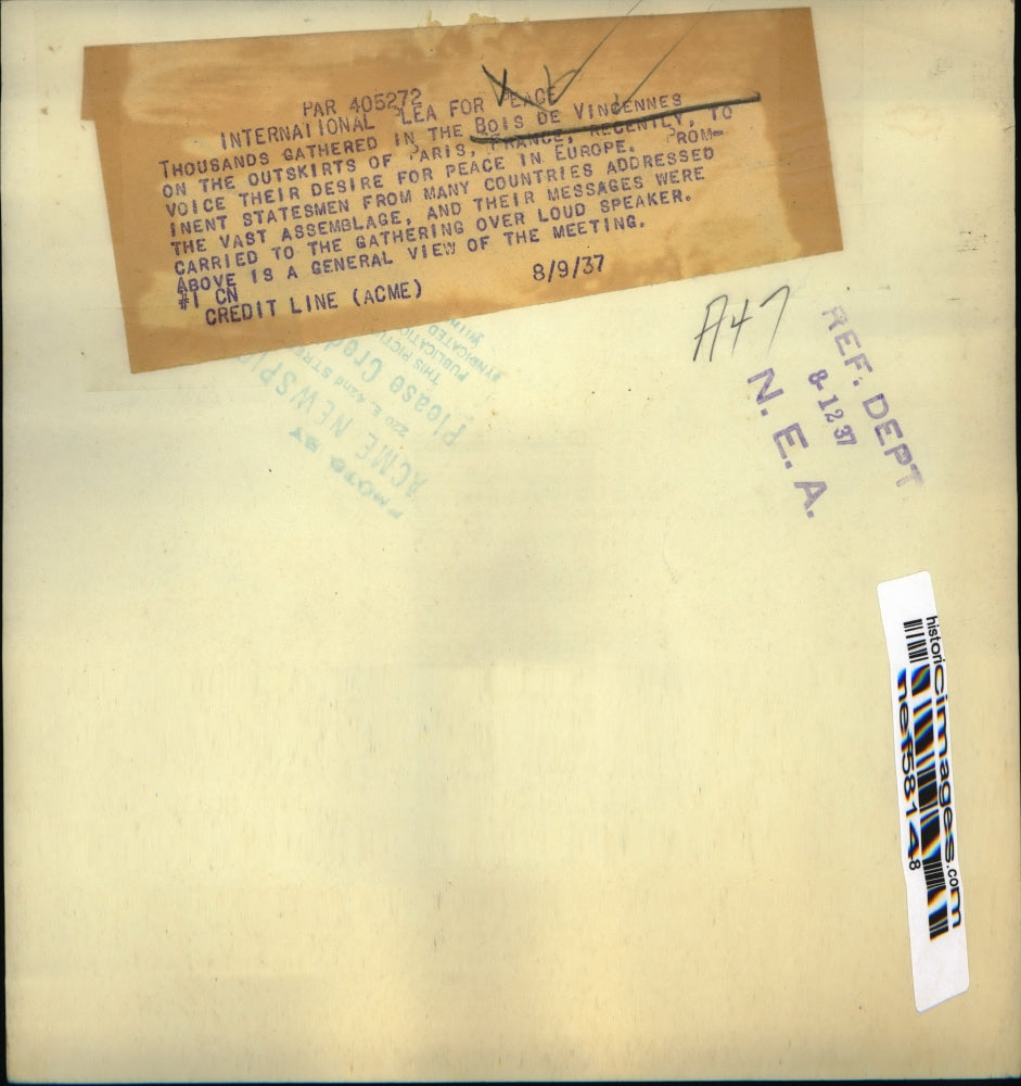 1937 Press Photo Crowd at Bois de Vincennes for Peace in Europe - nef58148