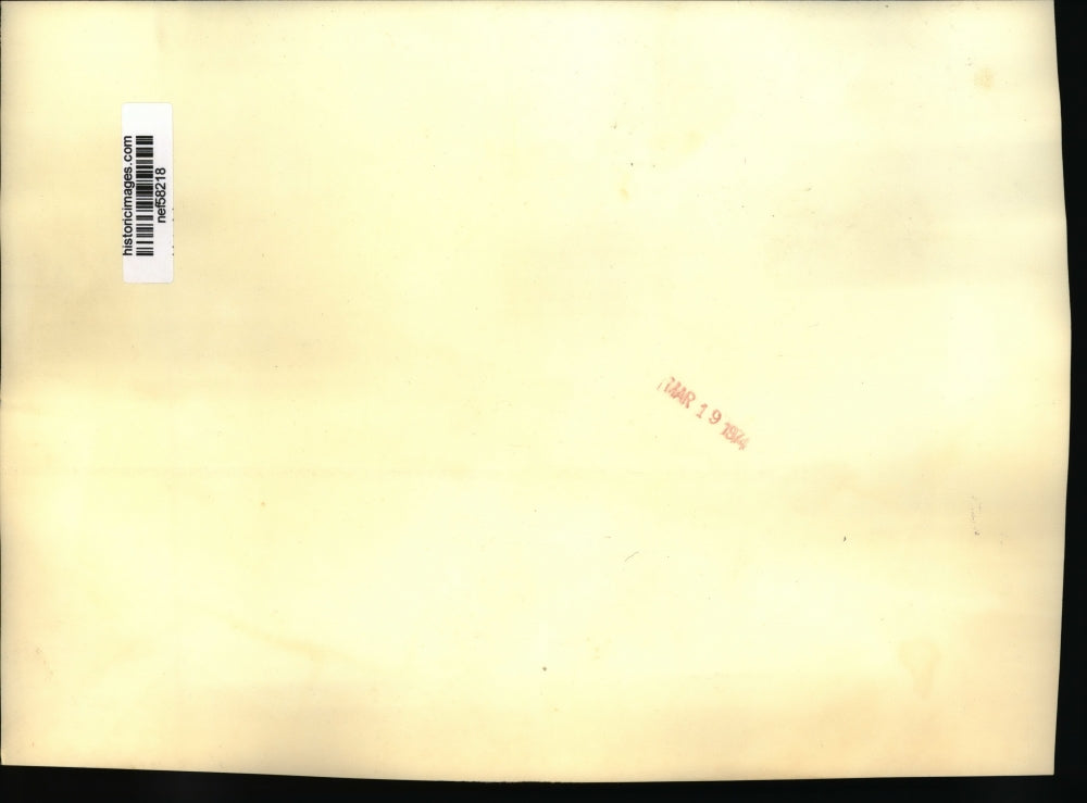 1874 Press Photo U.S Dist.Judge John Sirica receive clock from Judge George Hart