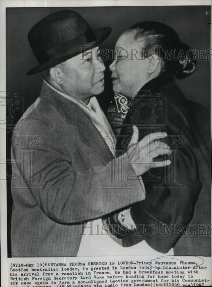 1962 Press Photo Souvanna Pouma Greeted in London by His Sister After Vacation