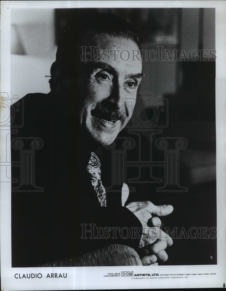 Press Photo Pianist Claudio Arrau - nef58329