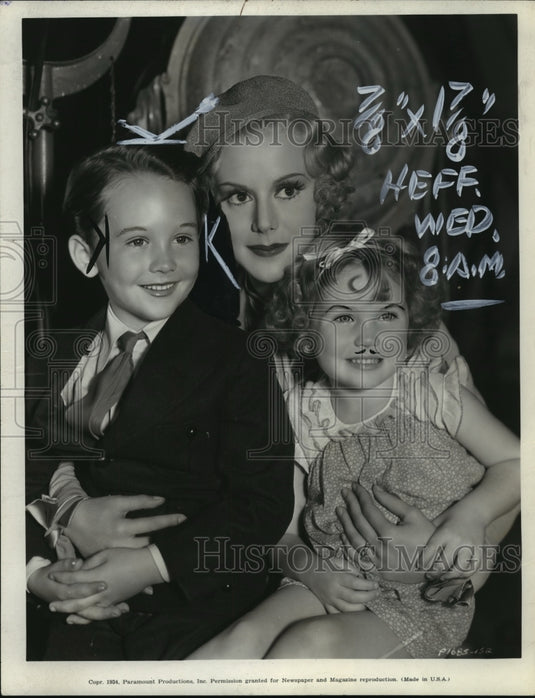 1934 Press Photo Helen Mack Shown & David Jack Holt Who Appears in Her Picture