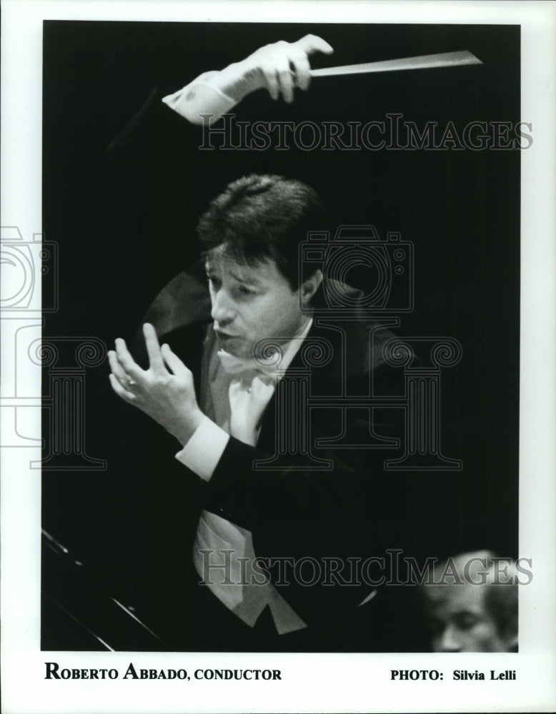 Press Photo Conductor Roberto Abbado - nef58593