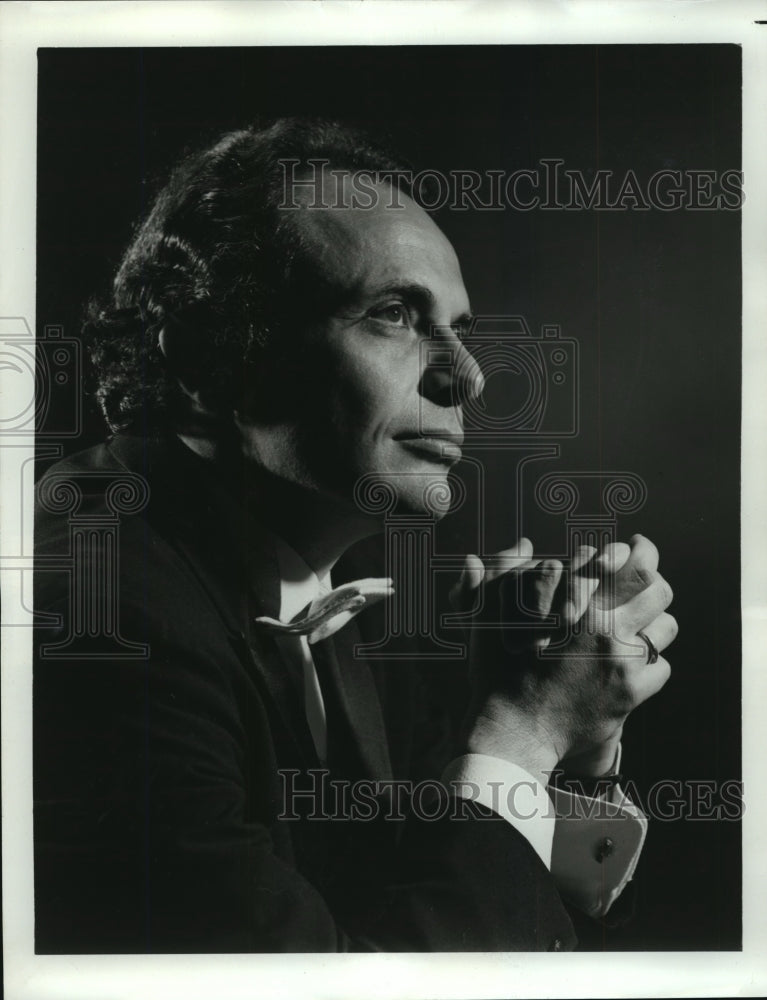 1977 Press Photo Lorin Maazel, music director, Cleveland Orchestra - nef58650