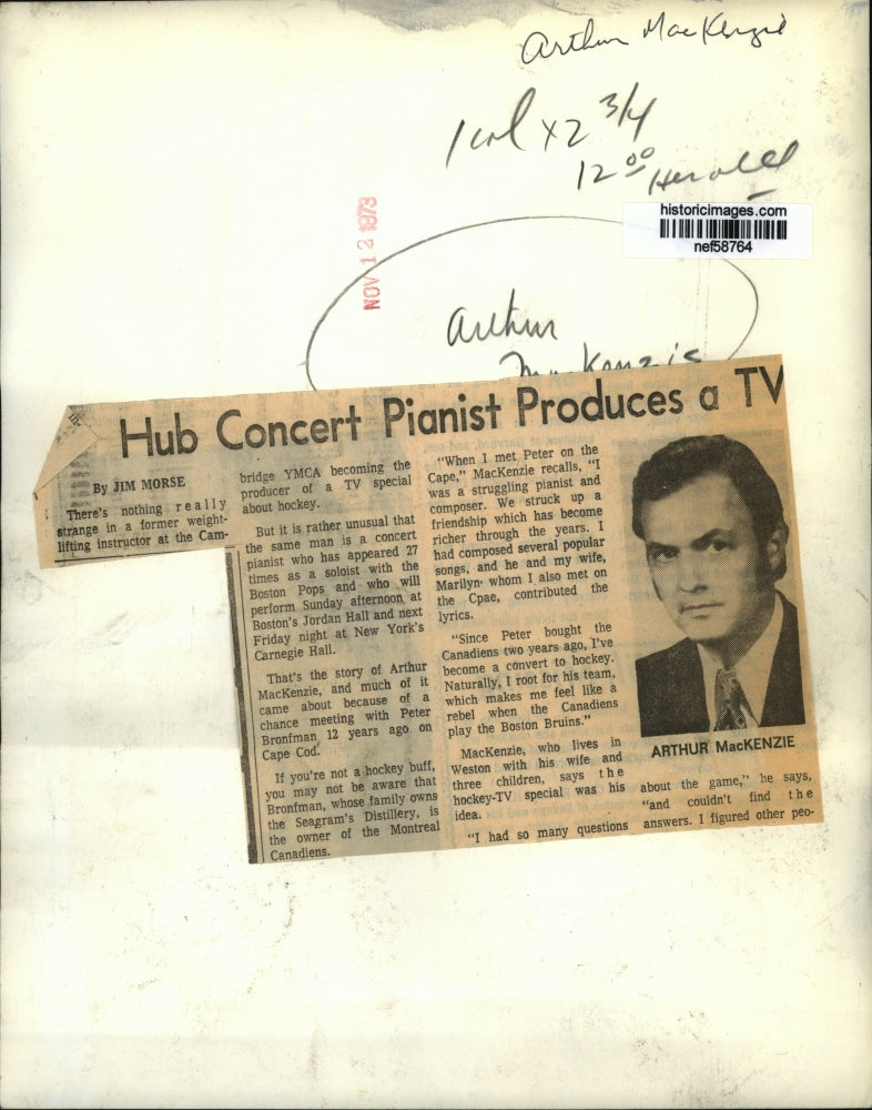 1973 Press Photo Pianist Arthur McKenzie produces a TV show about hockey