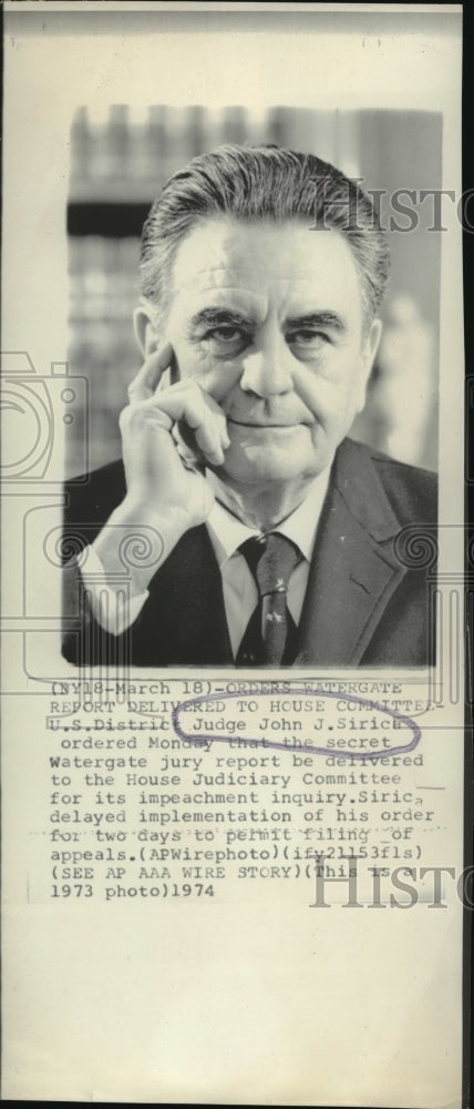 Load image into Gallery viewer, 1974 Press Photo Sirica orders Watergate report delivered to House Committee
