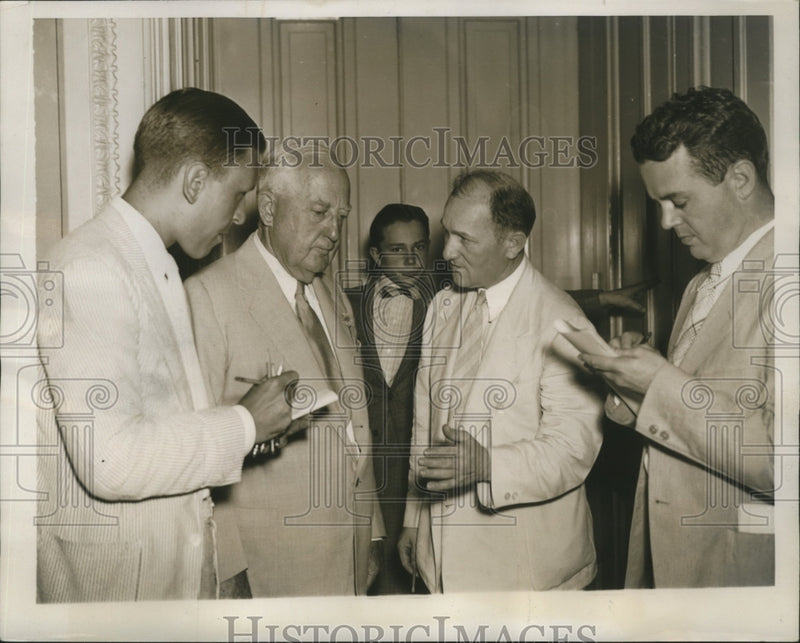Load image into Gallery viewer, 1937 Press Photo Rep.Bert Sneill appeared before the House Rules Committee
