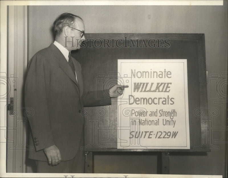 Load image into Gallery viewer, 1940 Press Photo Guy Warren starts Wilkie Boom in Democratic Conventton
