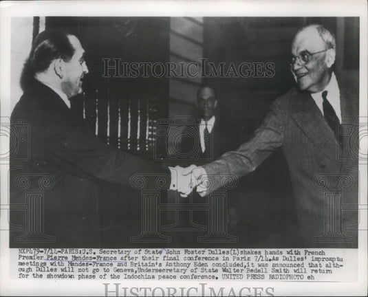 1954 Press Photo John Foster Dulles shakes hands with Pierre Mendes-France- Historic Images