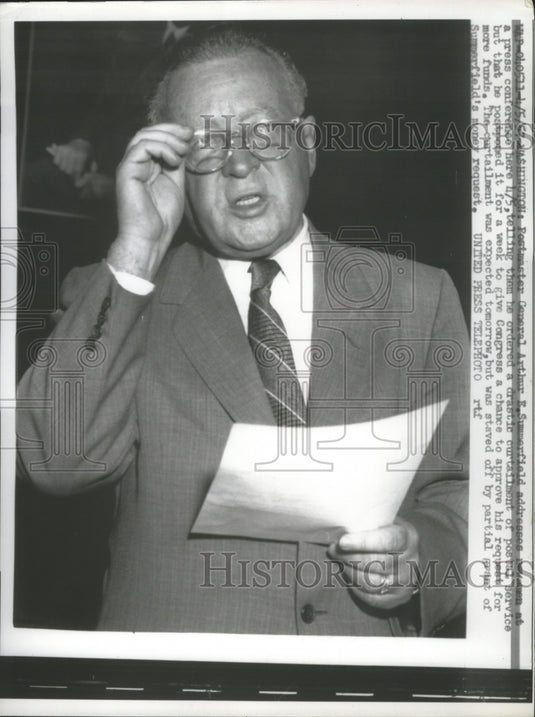 1957 Press Photo Arthur Summerfield Addresses Newsmen at Press Conference