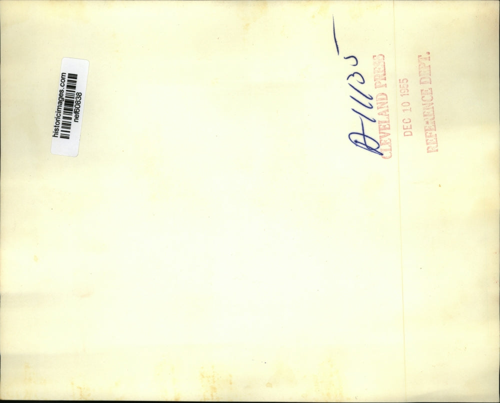 1955 Press Photo Adlai Stevenson greeted at the Memphis airport - nef60838