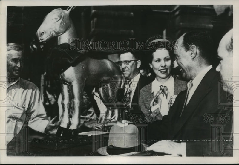 Load image into Gallery viewer, 1952 Press Photo Adlai Stevenson at a symbolic party Donkey of Democrats
