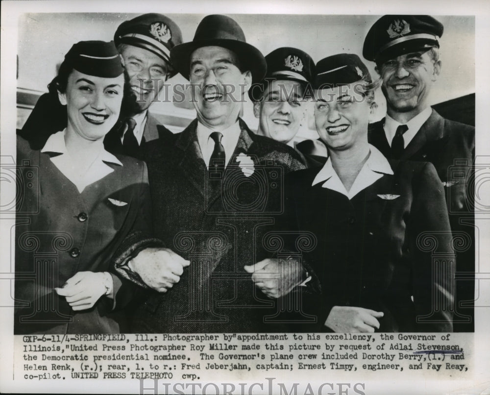 1952 Press Photo Adlai Stevenson with Plane Crew, Springfield, Illinois