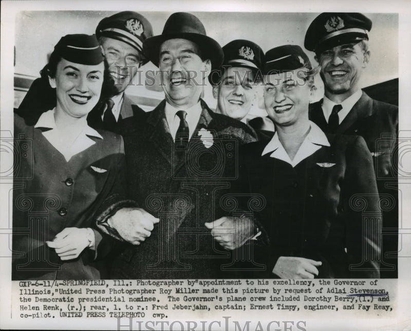 Load image into Gallery viewer, 1952 Press Photo Adlai Stevenson with Plane Crew, Springfield, Illinois
