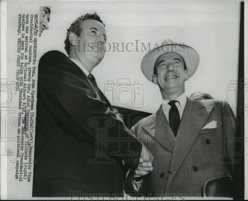 Load image into Gallery viewer, 1952 Press Photo John Sparkman Greets Adlai Stevenson, National Airport, DC

