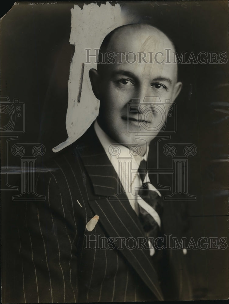 1928 Press Photo HW Hargiss Coach of University of Kansas Football - nef61049