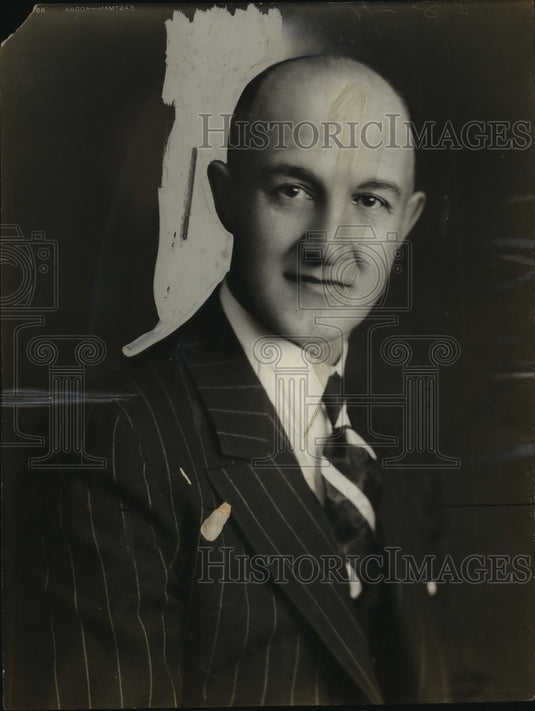 1928 Press Photo HW Hargiss Coach of University of Kansas Football - nef61049