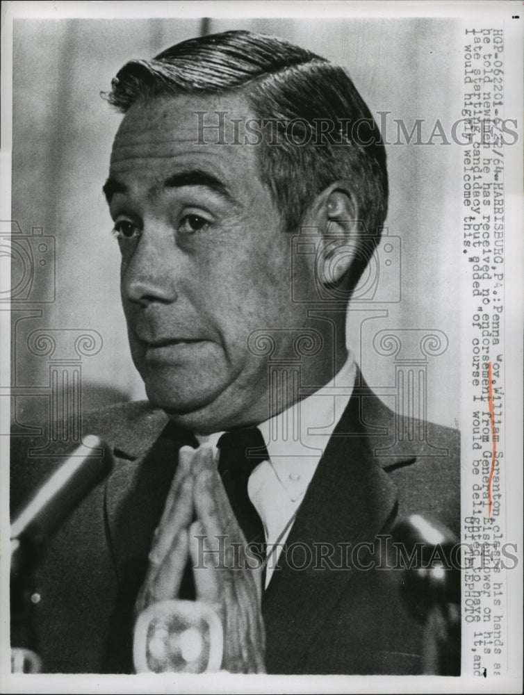 1964 Press Photo Gov.William Scranton of Penna claps his hands - Historic Images