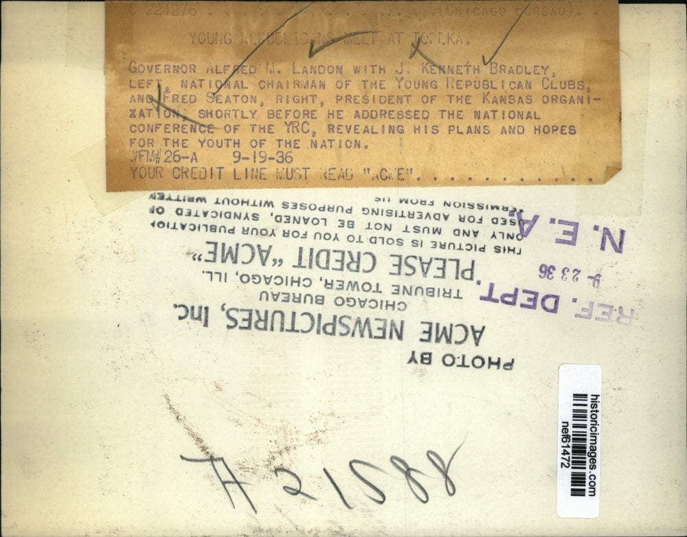 1936 Press Photo Gov.Alfred Landon with members of Young Republicans at Topeka