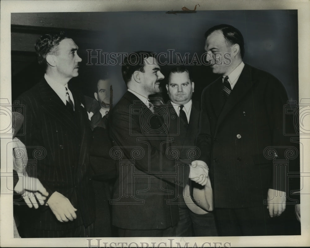 1939 Press Photo Thomas E.Dewey greets Gov. Harold E. Stassen of Minnesota