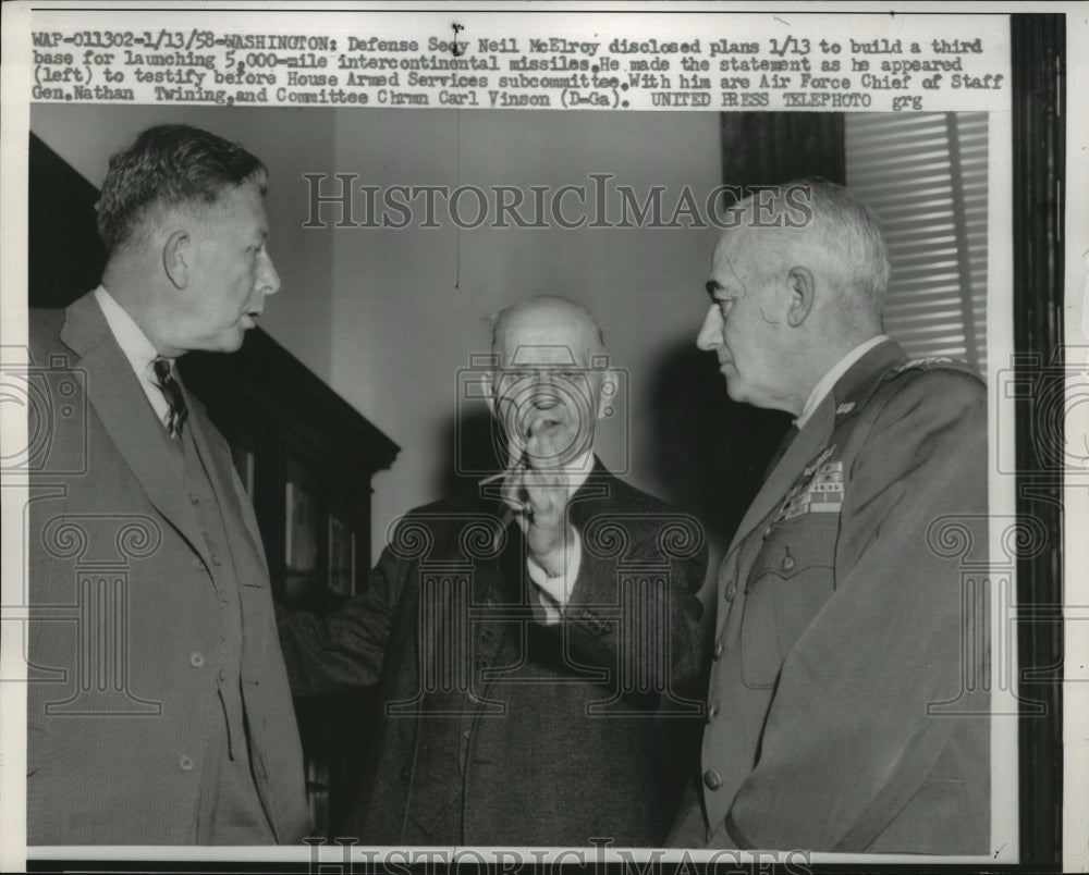 1958 Press Photo Neil McElroy,Defense Sec.,Gen.Nathan Twining and Carl Vinson