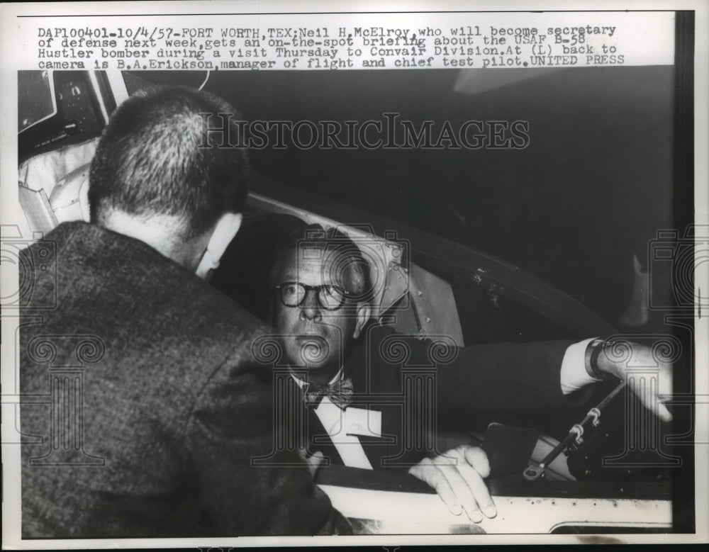 1957 Press Photo Neil McElroy Defense Secretary at Convair Division - nef61668