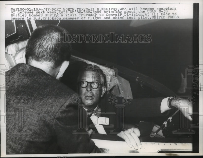 Load image into Gallery viewer, 1957 Press Photo Neil McElroy Defense Secretary at Convair Division - nef61668
