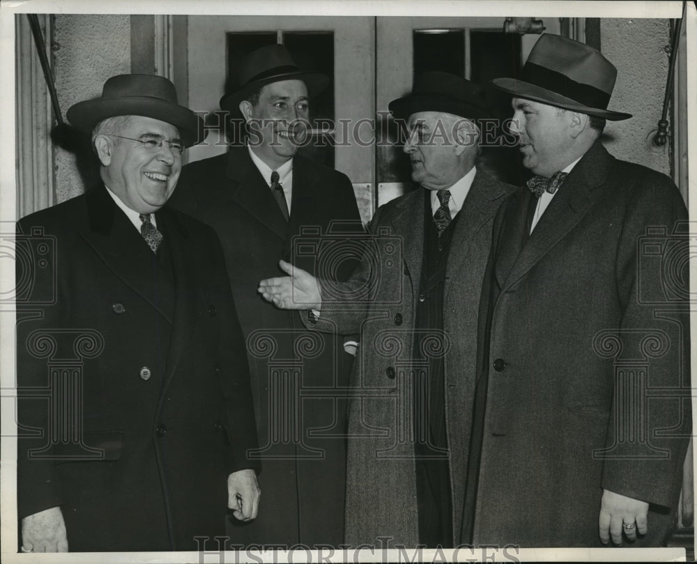1944 Press Photo Shown at the White House When They Called on the President