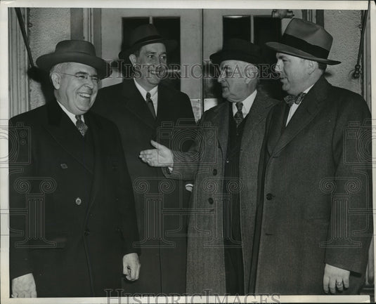1944 Press Photo Shown at the White House When They Called on the President