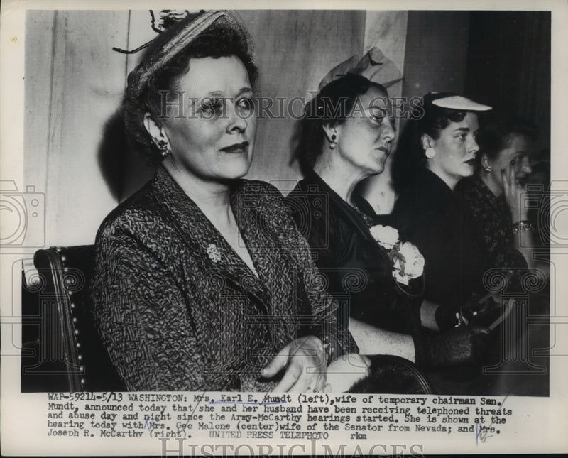 Load image into Gallery viewer, 1954 Press Photo Mrs Earl Mundt in Senator Joseph McCarthy Hearings, Washington
