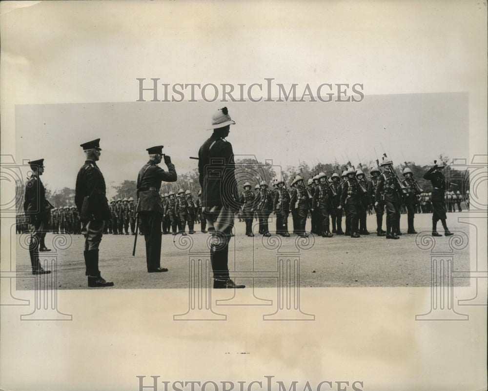 1936 Press Photo Sir Alfred Codrington taking the salute at the march- Historic Images