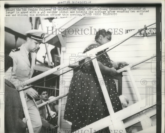 1957 Press Photo Martha Henderson Boards USS Uvalde - nef62373