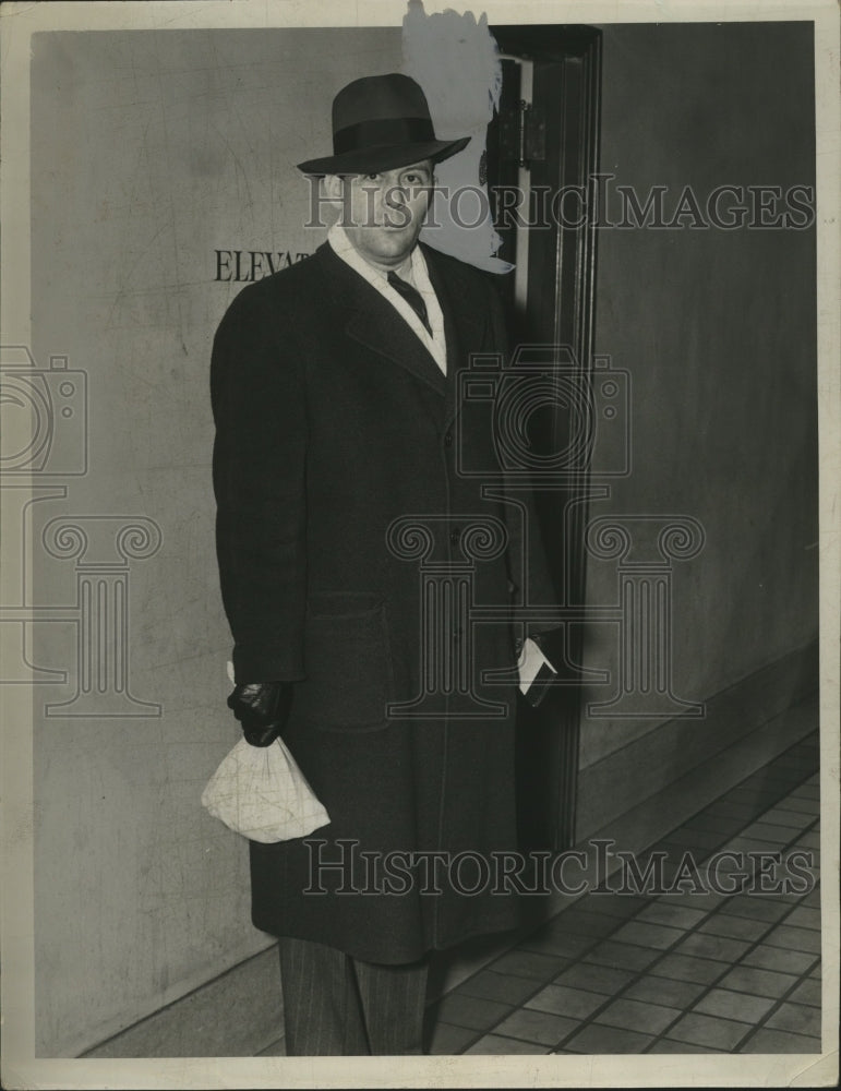 1941 Press Photo Captain Michael Blackwell - nef62439