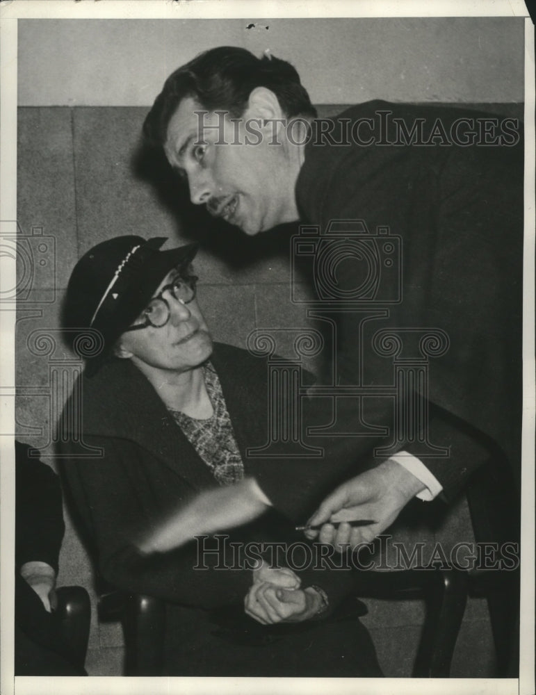1935 Press Photo Isa Lang, Attorney Charles Rude at Murder Trial, Los Angeles