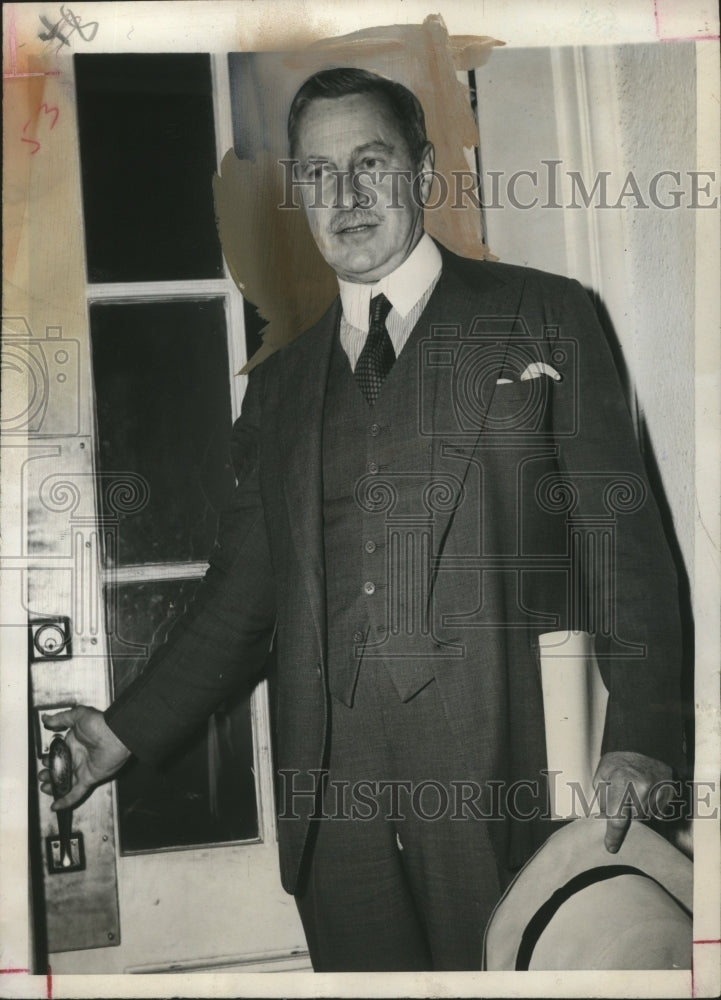 1946 Press Photo Banker Winthrop W. Aldrich at White House - nef63043