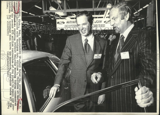 1974 Press Photo Lee A. Iacocca chats with William G. Milliken - nef63541