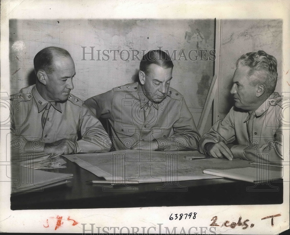 1942 Press Photo Meeting Of The Military Offcialas - nef63643