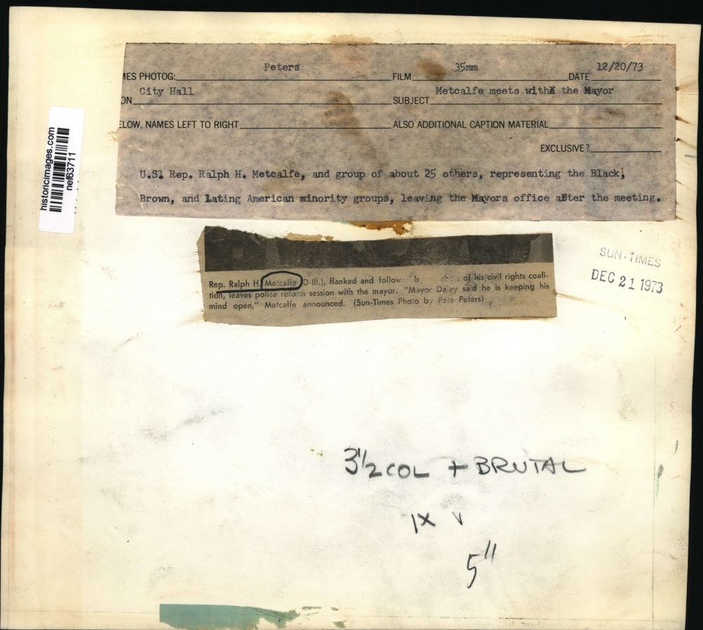 1973 Press Photo Ralph H. Metcalfe leaving police form session with mayor