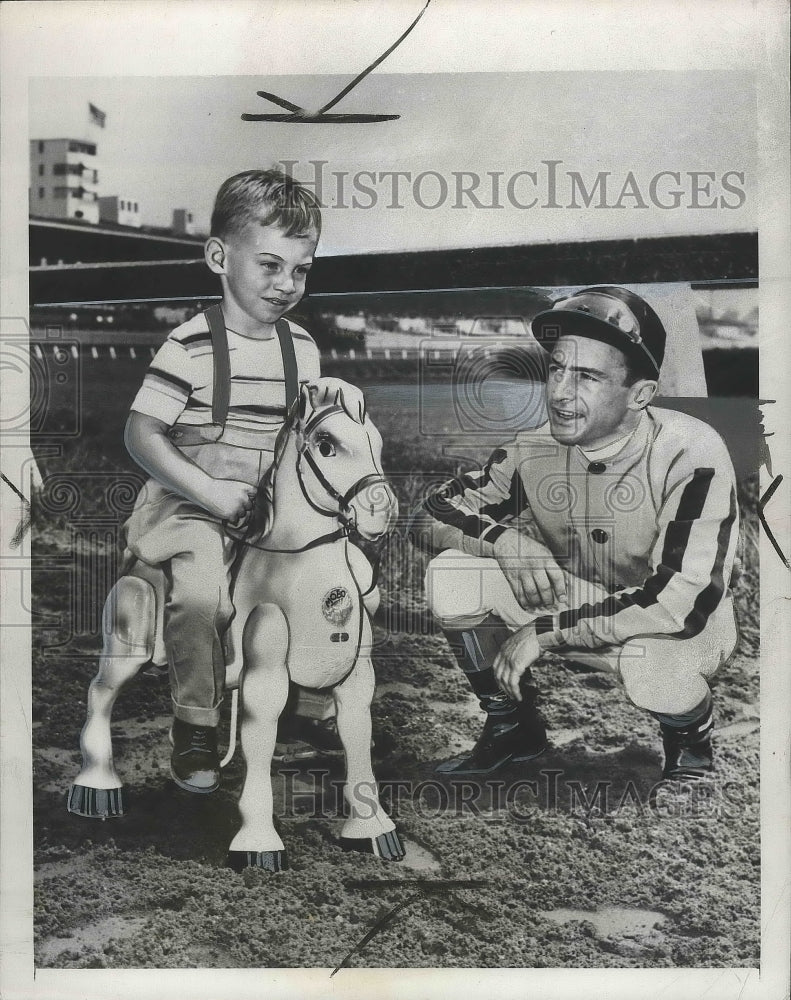 Load image into Gallery viewer, 1948 Press Photo Jockey Theodore Atkinson and his son John - nef64023
