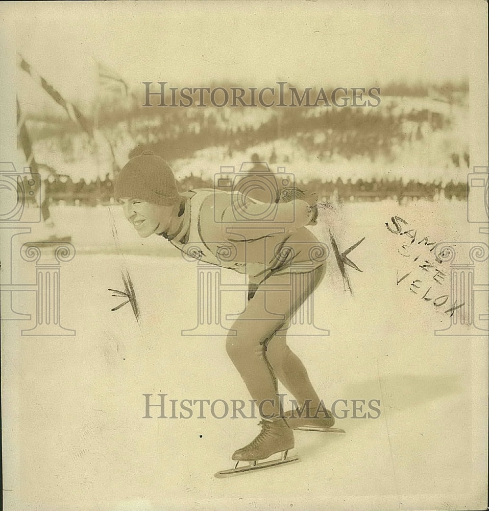 1926 Press Photo Joe Moore, Skiier - nef64236