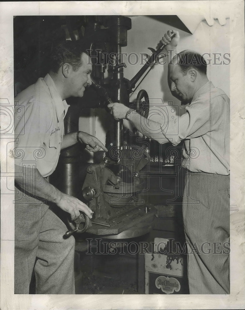 Load image into Gallery viewer, 1951 Press Photo Junie McMahon, Sammy Weinstein Drilling Bowling Ball
