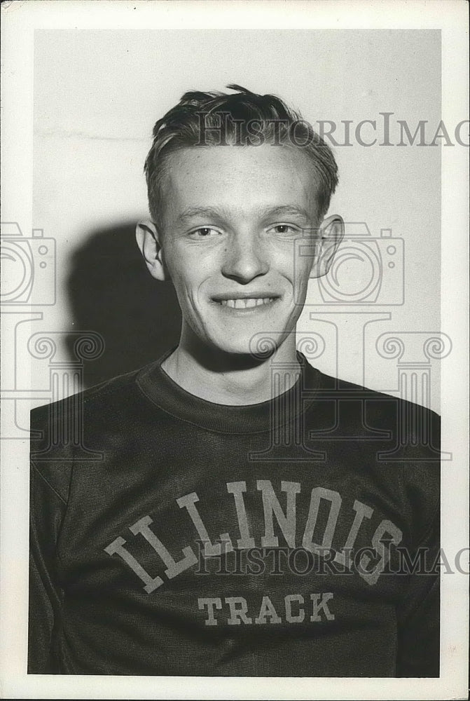 1954 Press Photo Ralph Fessenden University of Illinois Track Team Member- Historic Images