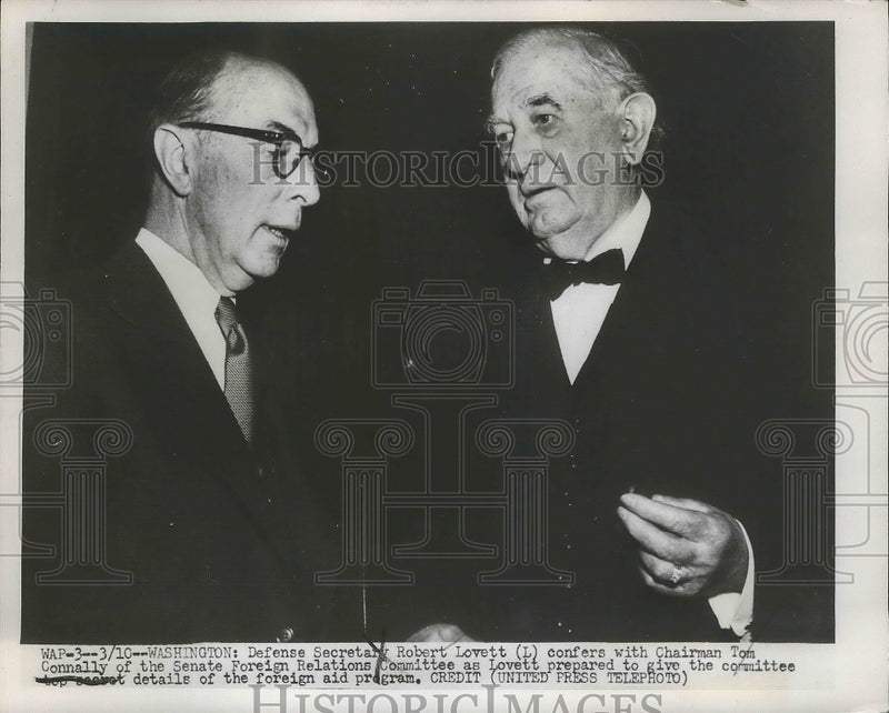 Load image into Gallery viewer, 1952 Press Photo Defense Secy Robert Lovett Confers with Chairman Tom Conally
