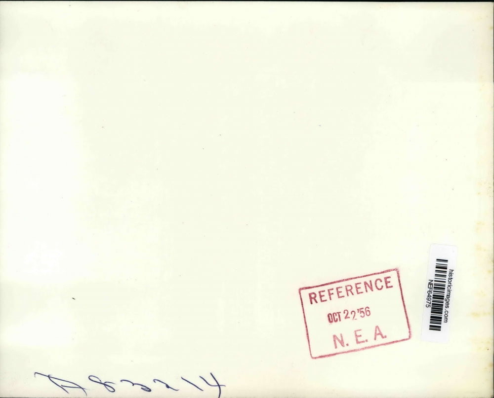 1956 Press Photo Adlai Stevenson Receiving Spaghetti Portrait from Marie Tierney