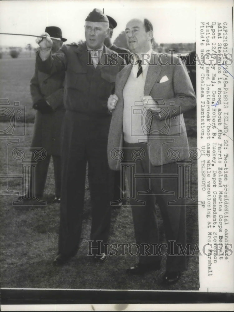 1958 Press Photo Adlai Stevenson Shown the Marine Corps Recruit By Robert Luckey- Historic Images