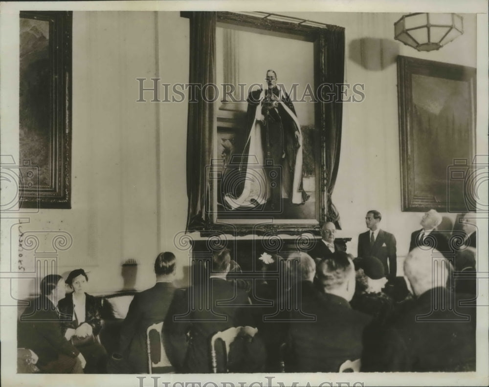 1936 Press Photo Duke of Kent Unveiling Portrait of the King at Canada House- Historic Images