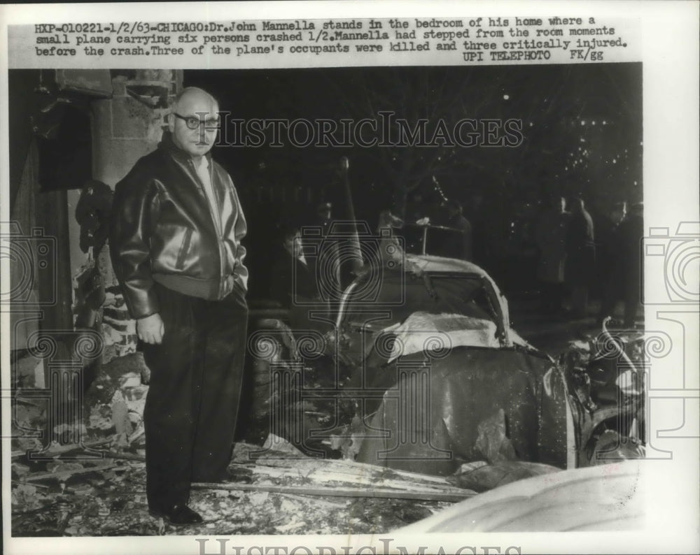 1963 Press Photo John Mannella Stands in Bedroom of Home Where Small Plane Crash- Historic Images