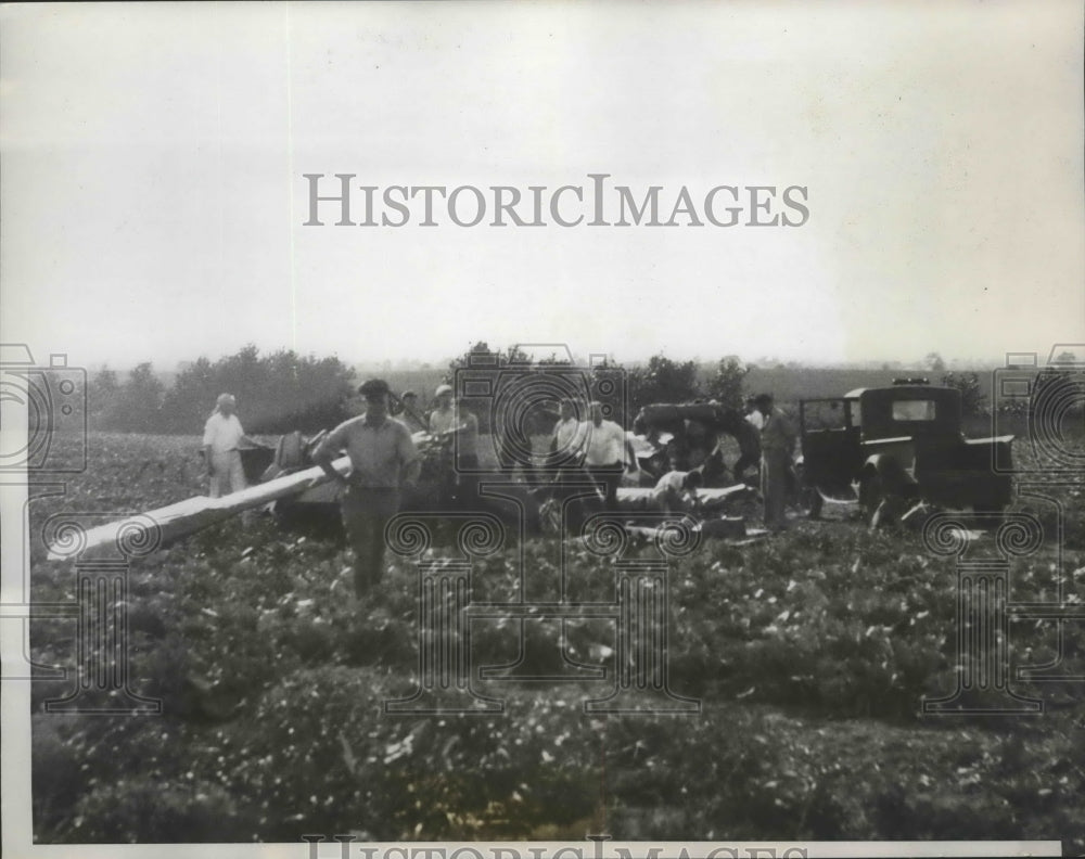 1935 Press Photo Wreckage of 2 Planes that Locked Wings While Both Were Landing- Historic Images