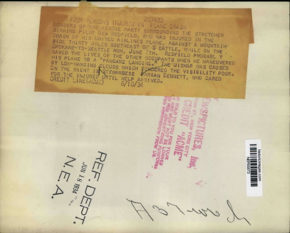 1934 Press Photo Members of Rescue Party Surrounding Stretcher with Ben Redfield