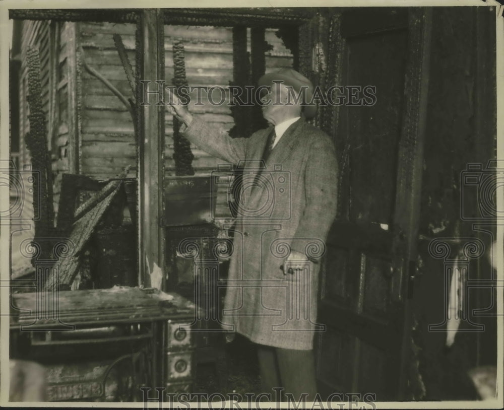 1927 Press Photo W.R. Dunn Assistant State Fire Marshall - nef66205